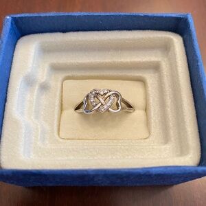 NWOT sterling silver interlocking heart ring